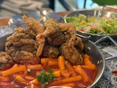 必点炸鸡翅配年糕-HOTISLAND海鸡岛·韩国料理(江南西店)
