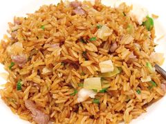 酸菜牛肉粒炒饭-至潮餐厅精致粤菜·活鲈鱼·走地鸡(珠江新城店)