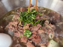 -大众跷脚牛肉馆·非遗传承单位(峨眉山店)