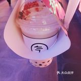 一家新开的以气泡水为主打的小店～最近的话有活动哦～
