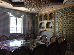 -马尔龙新疆饭店·清真(瑞景店)