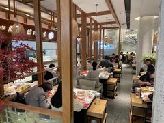 -三人行骨头王火锅(长寿店)