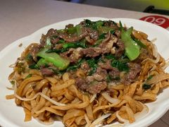 干炒牛河-潮泰牛肉火锅 · 创于1992年(车公庙店)