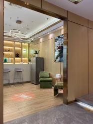 -香港倾城国际·美容美体中心