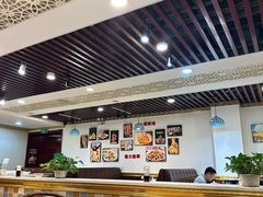 -巴依兄弟西域美食(机场店)