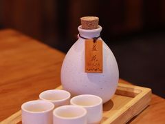闭月羞花-先启半步颠小酒馆(白麓里店)