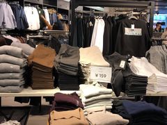 -H&M(鹏欣水游城店)