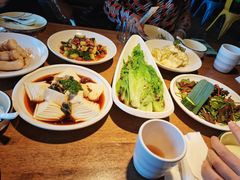 皮蛋豆腐-胖哥俩肉蟹煲(海盐总店)