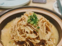 洞庭名笋-佬麻雀·新湘菜(东方宝泰店)