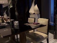 -唐拉雅秀酒店-西锦汇空中BBQ·思创餐厅