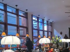-银米·云南传统过桥米线(双廊黑金冠店)