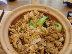 -煲仔皇腊味煲仔饭(经四万达店)