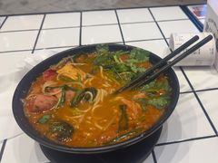 -肥汁米蘭香港米线(长宁来福士店)