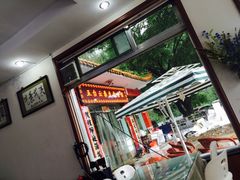 -天天向上素食餐厅(五台山店)