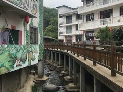 -梅岭月亮湾山体公园
