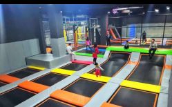 -蹦贝运动中心·蹦床·攀岩·闯关(龙岗店)
