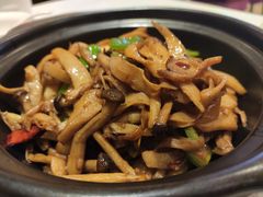 莲菜杂菌-国人川菜(李家村建东街店)