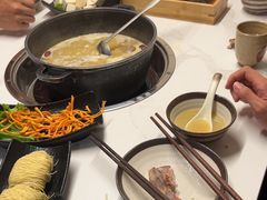 -汤宴·参须肚包鸡(南京路店)