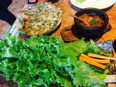 海鲜饼-炼火烤肉店