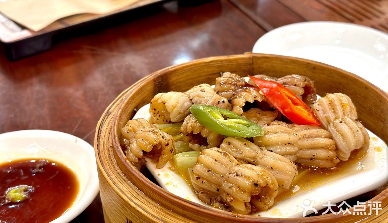 几百人一起吃个早饭！｜菜品出品和服务都算很稳定！