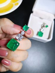 -北京七彩云南翡翠珠宝旗舰店(月坛店)