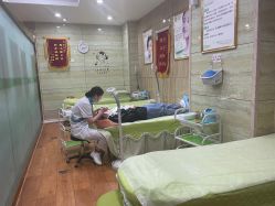 -苗医生专业祛痘·皮肤管理