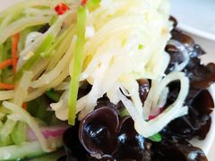 -闫家驴肉老店(华电一校店)