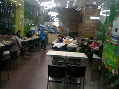 大堂-佰搭果·广式茶餐厅(西华路店)