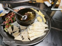 -苗家特色土烙锅·老字号