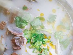 -小杨生煎(金山百联购物中心3楼店)