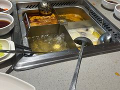 -海底捞火锅(新松江路店)