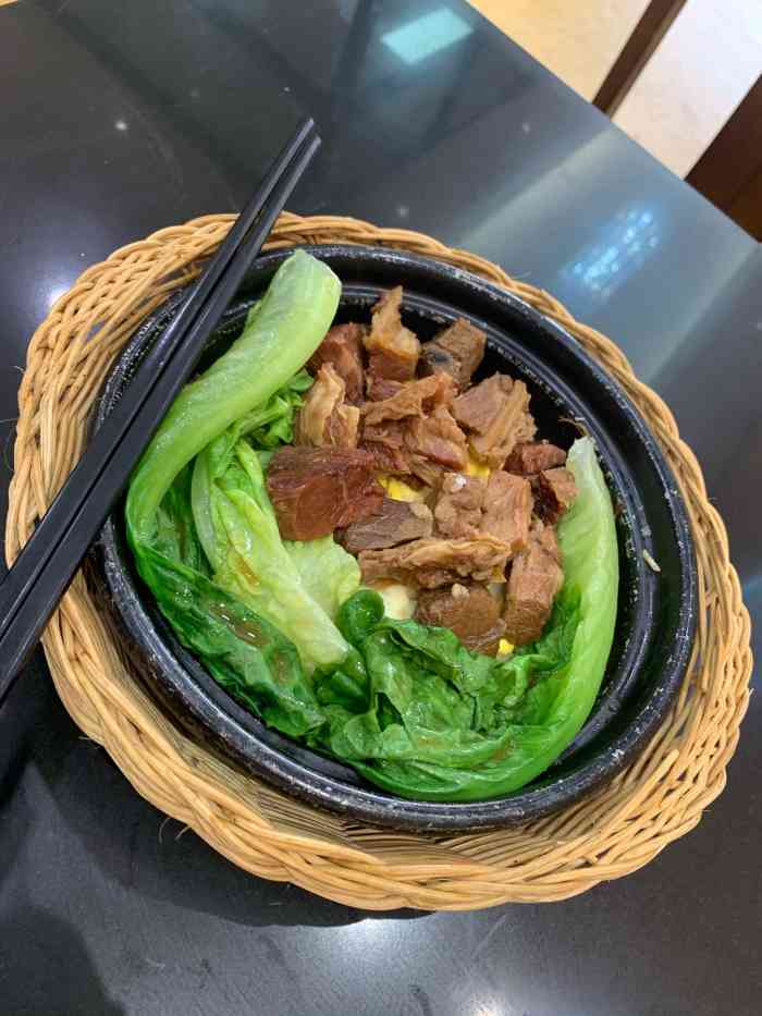 儒子牛杂煲仔饭(翻身店)-"这家店在泰安花园一栋,离家很近,开了也有.