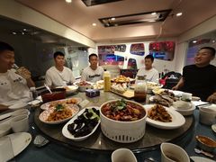 -巴特餐饮6加1音乐餐吧·新疆菜