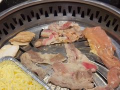 -木槿花韩式炭烤·熟成肉工坊(孙文东路店)