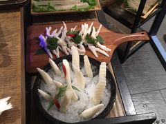 -尚尚仙·酸汤猪手·猪肚鸡火锅(华联万柳购物中心店)