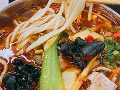 -红鼻子桂林米粉(金唐新光界店)