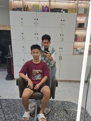 -苏豪路易士·嘉玛发廊