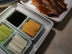 -韵秋荷(宝山龙湖天街店)