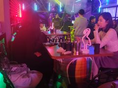 -UP嘻哈酒吧(粉巢店)