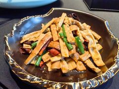 -铜锣湾·有麝自然香(渝北财富中心店)