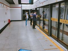 -东方体育中心(地铁站)