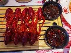 -肥肥虾庄·金牌油焖大虾(汉街SKP店)