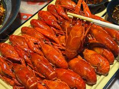 -肥肥虾庄·金牌油焖大虾(汉街SKP店)