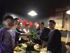 -江湖餐厅–重庆九宫格老火锅