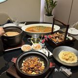 在武汉汉街！吃到了坠伟大的餐厅……