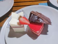 -渔家火锅·海鲜自助餐·演艺(亚龙湾天域酒店)