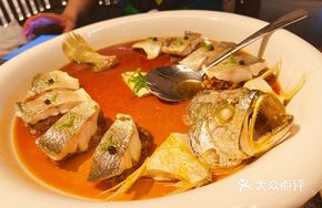 Steamed Yellow Croaker with Pork Pâté