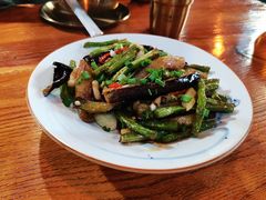 -柴窝堡22号辣子鸡·传承新疆菜