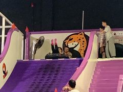 -嘿哟动霸CHUA·新潮玩运动娱乐中心·蹦床滑冰团建乐园