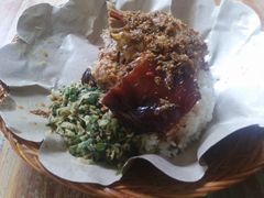 -Warung Babi Guling Ibu Oka 3